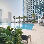 Escape 24 Modern Studio At Damac Maison Prive In Heart Of Business Bay