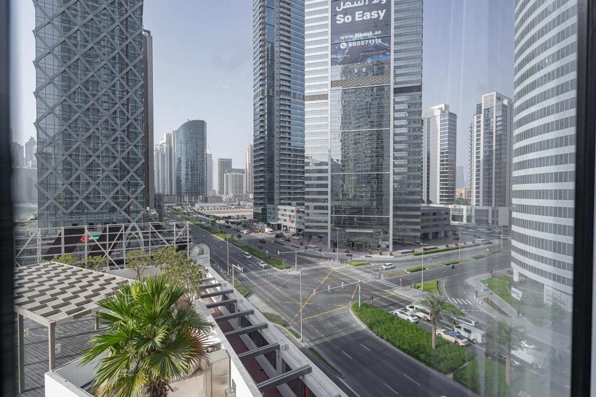 Escape 24 Modern At Damac Maison Prive In Heart Of Business Bay * Dubai