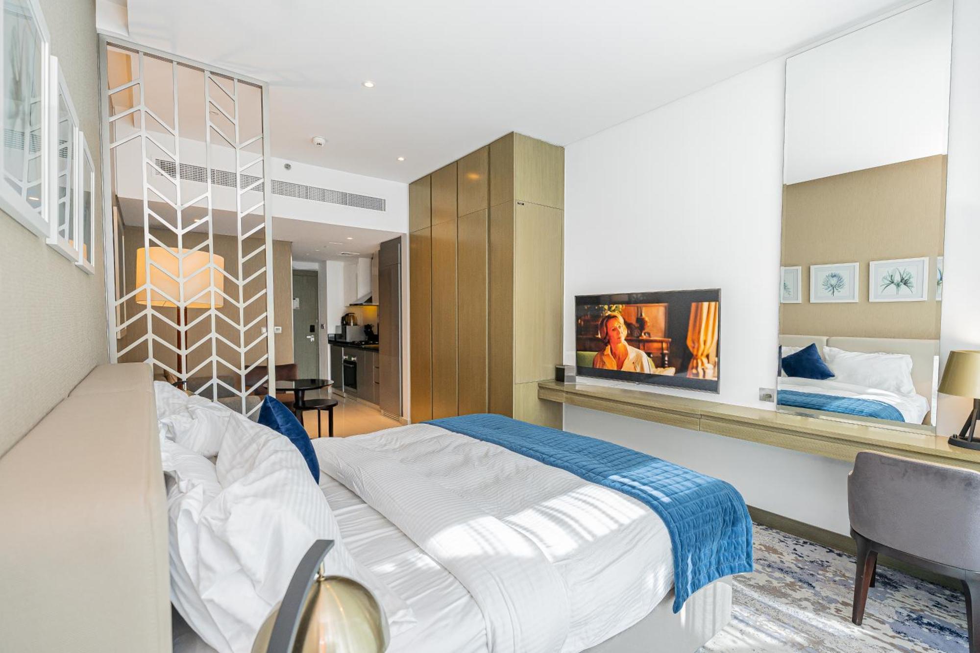 Escape 24 Modern At Damac Maison Prive In Heart Of Business Bay * Dubai