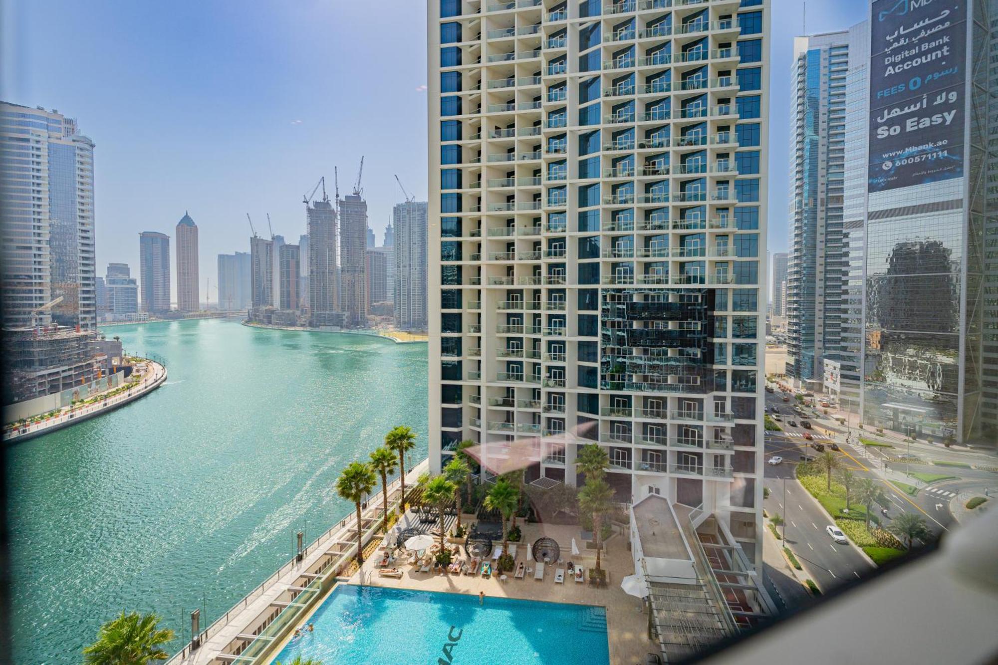 Apartment Escape 24 Modern At Damac Maison Prive In Heart Of Business Bay