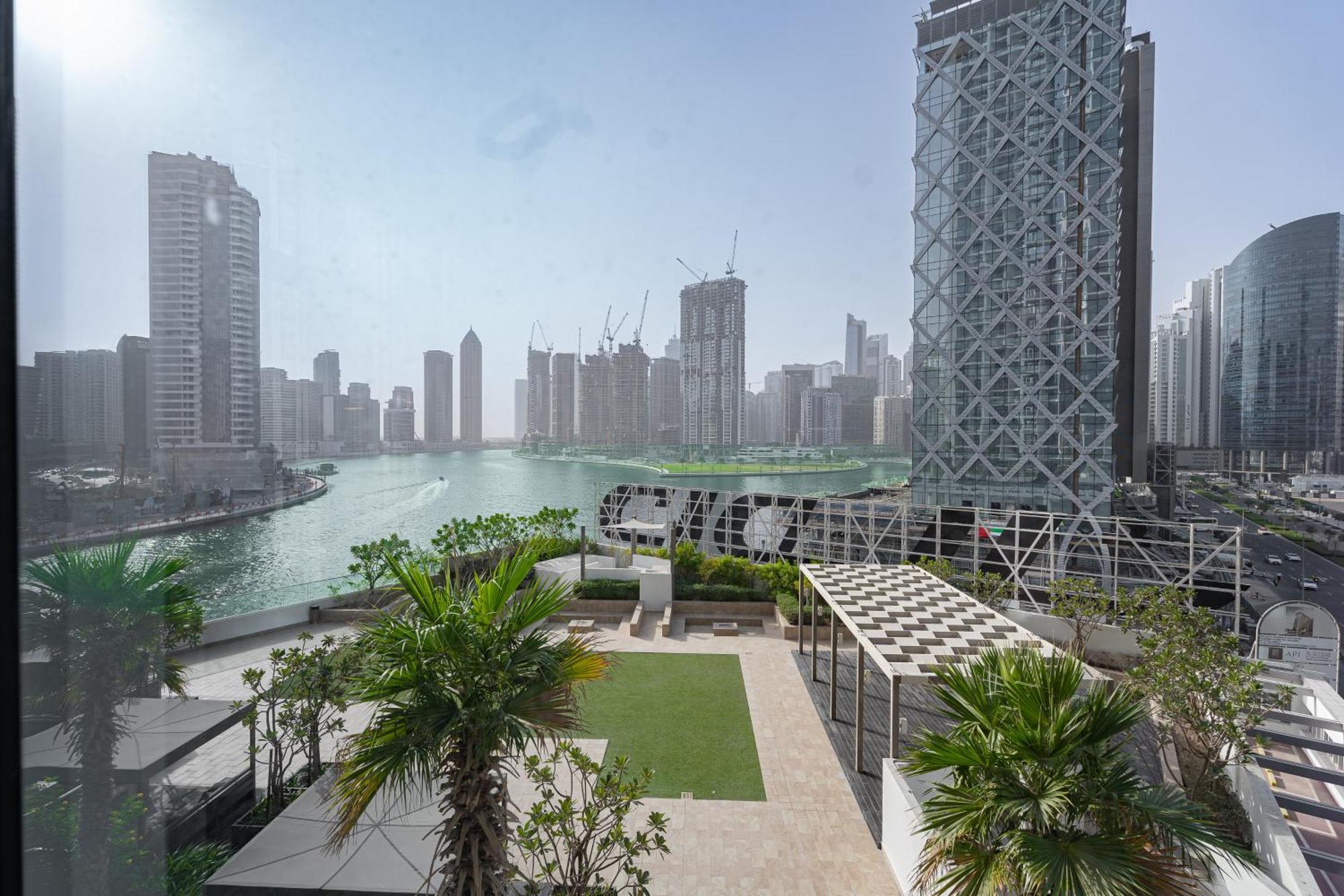 Apartment Escape 24 Modern At Damac Maison Prive In Heart Of Business Bay *