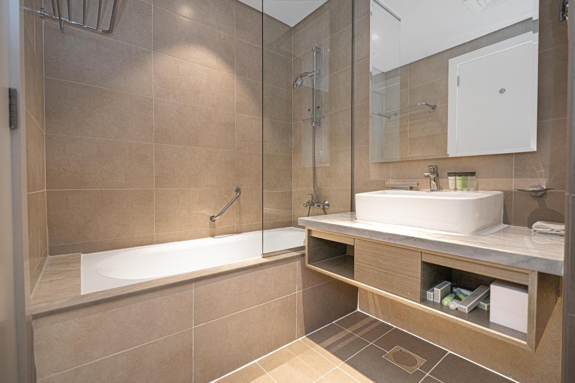 Escape 24 Modern At Damac Maison Prive In Heart Of Business Bay Apartment Dubai