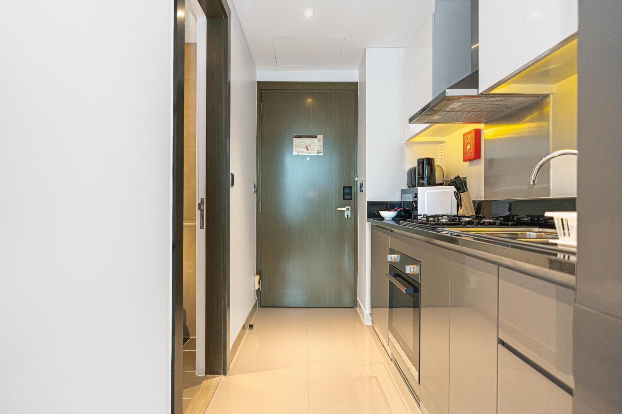 Escape 24 Modern At Damac Maison Prive In Heart Of Business Bay Apartment