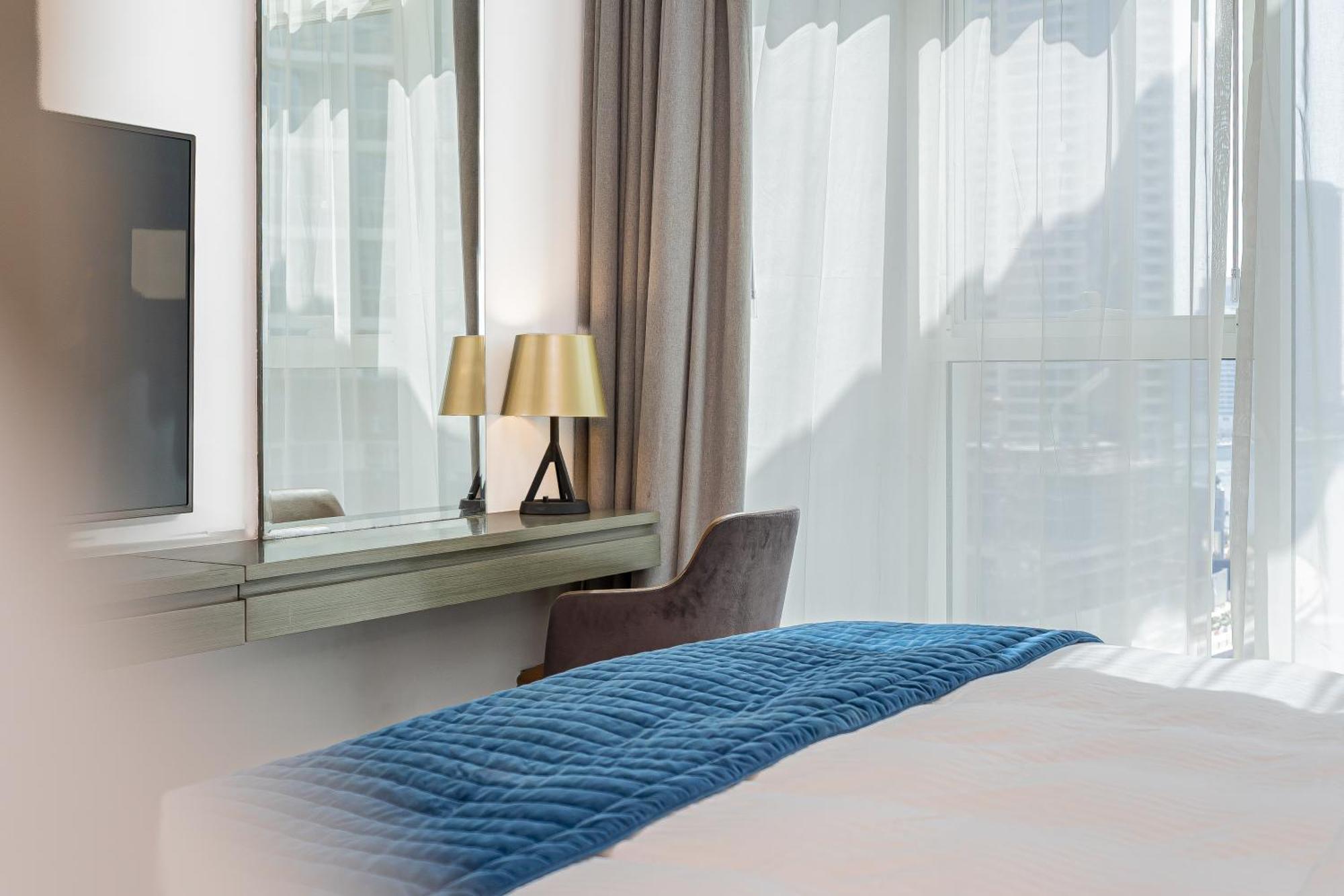 Escape 24 Modern At Damac Maison Prive In Heart Of Business Bay Apartment